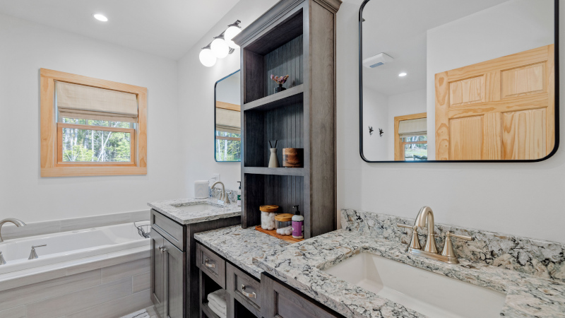 Why You Should Consider a Granite Vanity for Your Bathroom